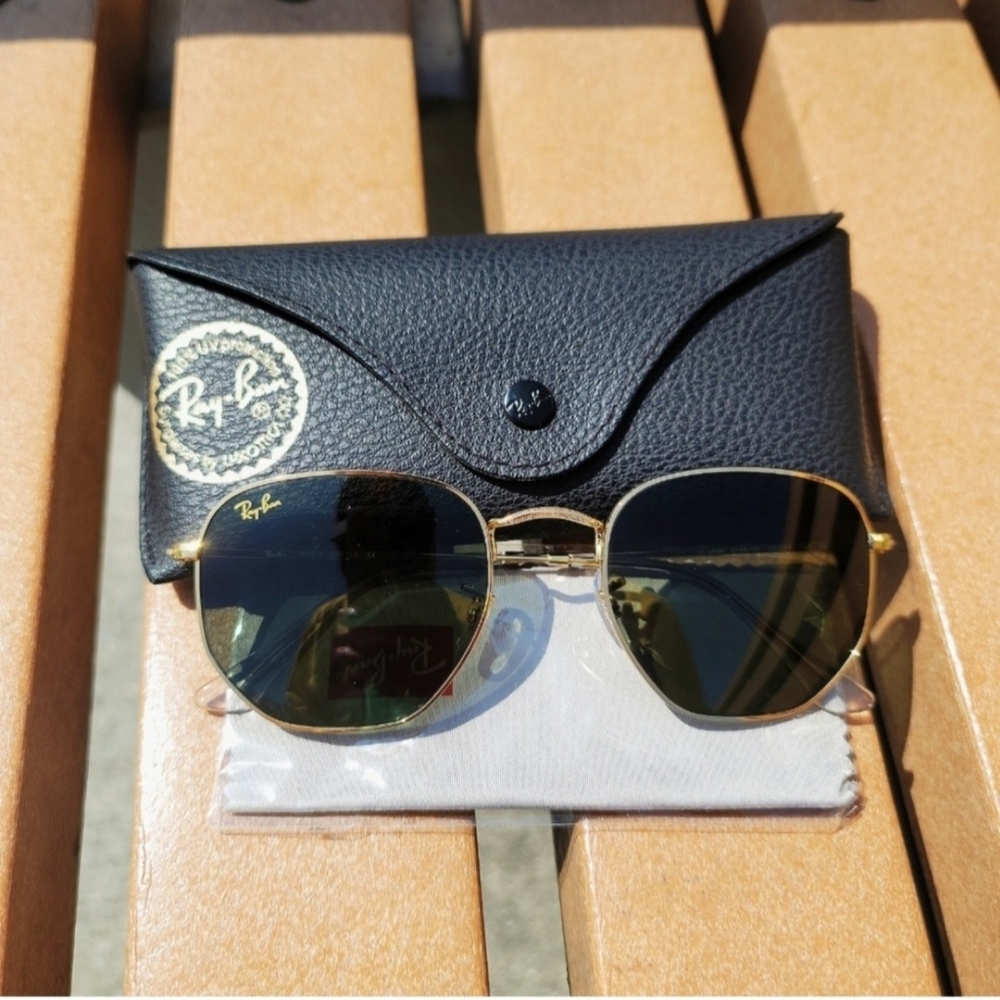 Ray-Ban Classic Gold Frame Sunglasses